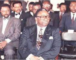 Jean Nguza Karl-i-Bond